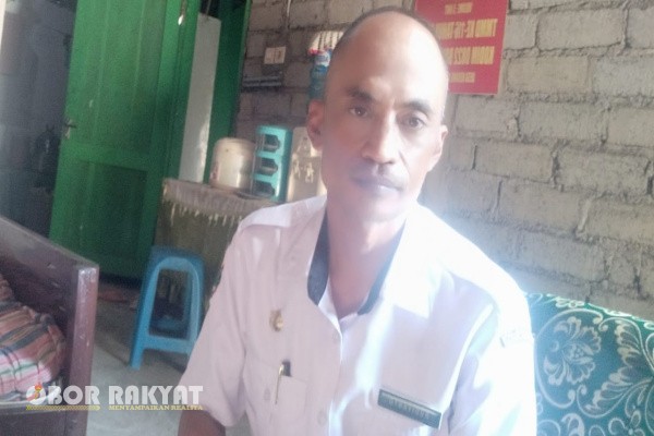 Bondowoso, Obor Rakyat – Hampir dua tahun dijabat oleh Pejabat Kepala Desa (Pj Kades), pembangunan infrastruktur di Desa Calongan, Kecamatan Sukosari, Kabupaten Bondowoso, menunjukkan kemajuan signifikan. Salah satu capaian utamanya adalah pembangunan jalan lingkungan (jaling) yang merata di setiap dusun.