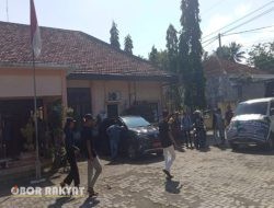 Ratusan Warga Desa Padasan Bondowoso Kawal Pengambilan SK Plt Kades, Sambut Harapan Baru Pemerintahan Desa