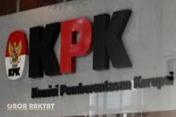 Jakarta, Obor Rakyat – Komisi Pemberantasan Korupsi (KPK) kembali melakukan langkah tegas dalam pengusutan kasus dugaan korupsi dana hibah kelompok masyarakat (Pokmas) Pemerintah Provinsi Jawa Timur tahun anggaran 2021–2022.