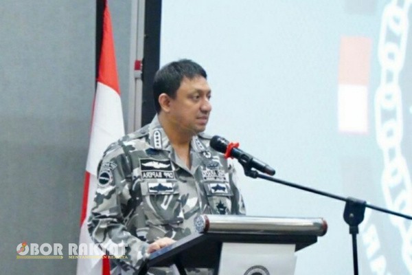 Jakarta, Obor Rakyat – Ketegangan geopolitik global yang terus meningkat, termasuk pecahnya konflik bersenjata antara Iran dan Israel, dinilai sebagai pertanda bahwa dunia tengah menuju jurang Perang Dunia Ketiga.