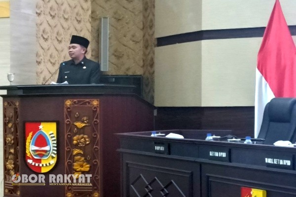 Jember, Obor Rakyat – Bupati Jember Muhammad Fawait menegaskan bahwa upaya optimalisasi Pendapatan Asli Daerah (PAD) tahun 2025 tidak boleh membebani masyarakat miskin.
