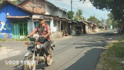 Bangunan di Bibir Jalan Desa Kapuran Bondowoso Picu Kecelakaan, Status Lahan Masih Simpang Siur