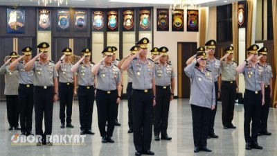 17 Perwira Tinggi Polri Naik Pangkat, KJP Winarto Sandang Bintang Tiga