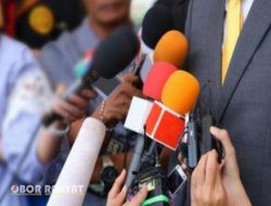 Komisi I DPR RI Soroti Kesejahteraan Jurnalis, Desak Regulasi Ketat Media Sosial