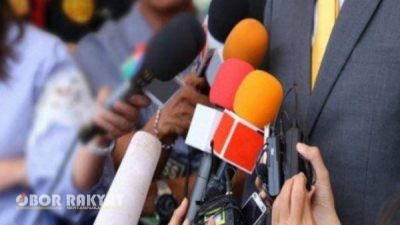 Komisi I DPR RI Soroti Kesejahteraan Jurnalis, Desak Regulasi Ketat Media Sosial