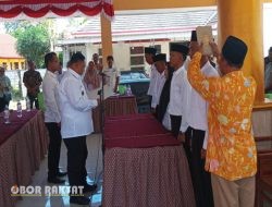 Lima Perangkat Desa Petung Resmi Dilantik, DPMD Jember Tekankan Profesionalisme Pelayanan