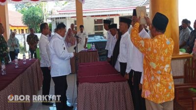 Lima Perangkat Desa Petung Resmi Dilantik, DPMD Jember Tekankan Profesionalisme Pelayanan