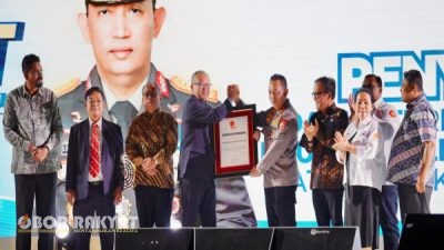 Kapolri Jenderal Listyo Sigit Prabowo Terima Penghargaan ITUC-AP atas Dedikasi Lindungi Buruh
