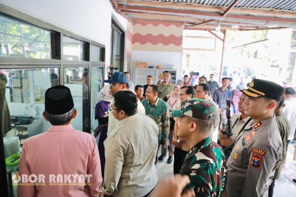 Jember, Obor Rakyat — Suasana penuh semangat kebersamaan mewarnai Festival Kopi Jember 2025 yang digelar di City Forest, Jalan Koptu Berlian, Kelurahan Antirogo, Kecamatan Sumbersari, Kabupaten Jember, Jumat pagi (11/7/2025).