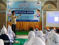 Polsek Patrang Gandeng SMP Plus Al Qodri Sosialisasikan Bahaya Narkoba dan Judi Online ke Pelajar