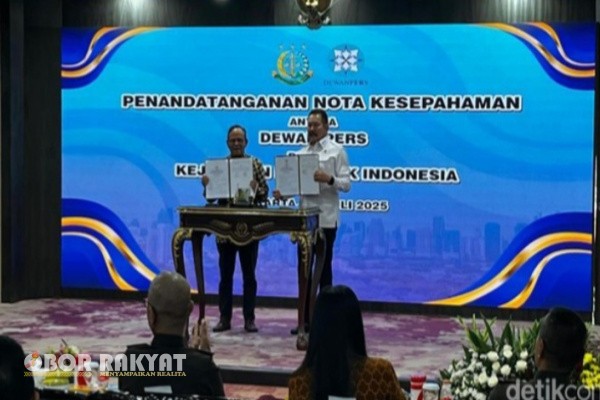 Jakarta, Obor Rakyat – Kejaksaan Agung Republik Indonesia resmi menandatangani nota kesepahaman (MoU) dengan Dewan Pers sebagai upaya memperkuat kemerdekaan pers sekaligus mendukung penegakan hukum yang transparan dan akuntabel.