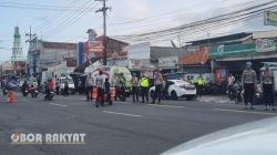 Macet Parah Akibat Keterbatasan Kapal Penyeberangan, Ditlantas Polda Jatim Turun Tangan Atasi Kepadatan di Jalur Situbondo–Banyuwangi