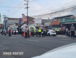 Macet Parah Akibat Keterbatasan Kapal Penyeberangan, Ditlantas Polda Jatim Turun Tangan Atasi Kepadatan di Jalur Situbondo–Banyuwangi