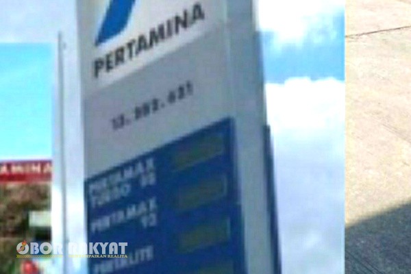 Riau, Obor Rakyat – Dugaan praktik ilegal penyaluran Bahan Bakar Minyak (BBM) bersubsidi jenis solar kembali mencuat di SPBU 13.282.621 yang berlokasi di Jalan Pesantren, Desa Kulim, Kecamatan Tenayan Raya, Kota Pekanbaru, Riau. Meski telah berulang kali dilaporkan oleh media dan LSM, aktivitas "langsiran" solar diduga masih marak dilakukan secara terang-terangan tanpa adanya tindakan tegas dari pihak berwenang.
