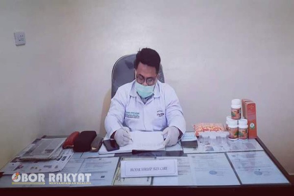 Medan, Obor Rakyat — Muhammad Ja’far Hasibuan, ilmuwan muda asal Sumatera Utara yang dikenal dunia sebagai penemu terapi herbal Biofar SS, resmi melangkah ke jenjang pendidikan magister.
