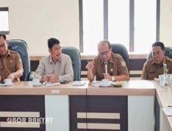 Bondowoso Kukuhkan Kembali 19 Kades: Pemkab Tegaskan Komitmen Jalankan SE Mendagri