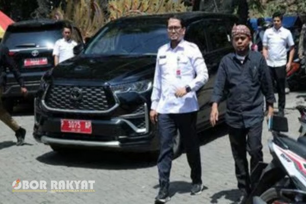 Bondowoso, Obor Rakyat – Pemerintah Kabupaten (Pemkab) Bondowoso akan melakukan penertiban seluruh aset daerah melalui kegiatan inventarisasi menyeluruh. Fokus utama tertuju pada kecocokan antara dokumen kepemilikan aset dengan kondisi riil di lapangan, terutama kendaraan dinas yang selama ini menjadi beban anggaran.