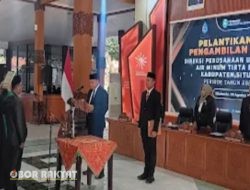 Bupati Situbondo Lantik Kembali Asy’ari sebagai Direktur Perumda Tirta Baluran, Targetkan 50.000 Pelanggan