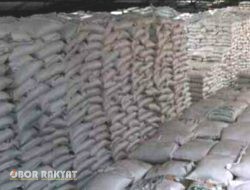Puluhan Ribu Ton Gula Petani Menumpuk di Jatim, Pasar Dikuasai Gula Rafinasi