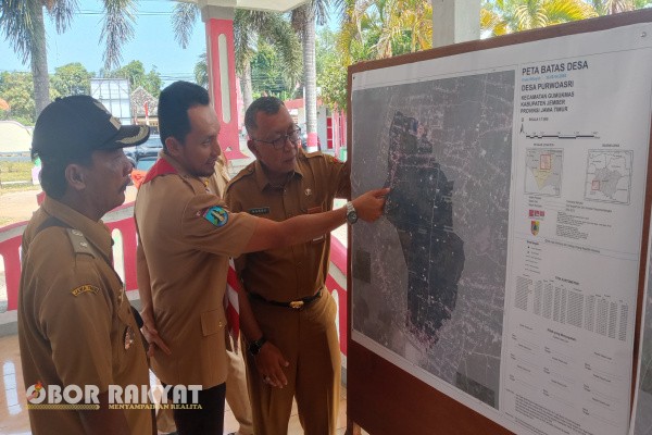Jember, Obor Rakyat – Pemerintah Kecamatan Gumukmas, Kabupaten Jember, Jawa Timur, menggelar musyawarah penetapan dan penegasan batas desa guna menciptakan ketertiban administrasi dan kepastian hukum.