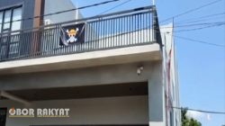 Dokter ASN Bondowoso Kibarkan Bendera One Piece Sebagai Protes, TNI Turun Klarifikasi