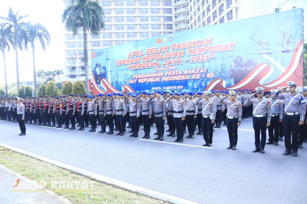 Jakarta, Obor Rakyat – Kepolisian Negara Republik Indonesia (Polri) menggelar Operasi Merdeka Jaya 2025 dengan menurunkan 9.035 personel guna mengamankan perayaan Hari Ulang Tahun (HUT) ke-80 Kemerdekaan Republik Indonesia, Minggu (17/8/2025).