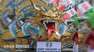 SMP Negeri 4 Bondowoso Meriahkan Karnaval Budaya Harjabo ke-206