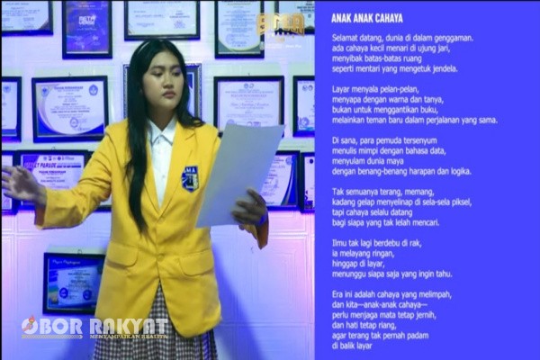Jember, Obor Rakyat – Literasi digital kini menjadi bagian penting dalam kehidupan generasi muda. Hal itu disuarakan oleh Rena Awwaliya Azzahra, siswi SMA Negeri 1 Jember, melalui karya puisinya yang berjudul “Anak-Anak Cahaya”.