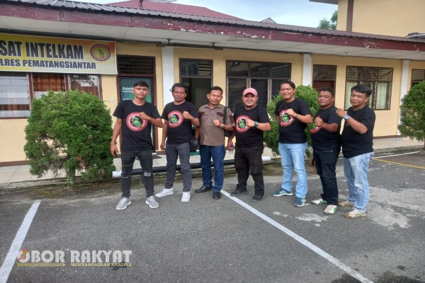 Siantar, Obor Rakyat – Setelah delapan tahun tanpa kegiatan, nyali dan adrenalin para pembalap legend Kota Siantar kembali bergelora. Mereka berinisiatif untuk menghidupkan kembali event Road Race Siantar yang telah lama vakum.