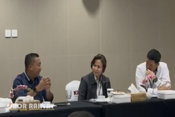 Jakarta, Obor Rakyat – Bupati Situbondo Yusuf Rio Wahyu Prayogo bersama Sekretaris Daerah (Sekda), jajaran Kepala Organisasi Perangkat Daerah (OPD), serta pimpinan DPRD melakukan kunjungan resmi ke Komisi Pemberantasan Korupsi (KPK).