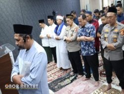 Shalat Gaib untuk Almarhum Afan Kurniawan, Pengemudi Ojek Online yang Tertabrak Rantis Brimob