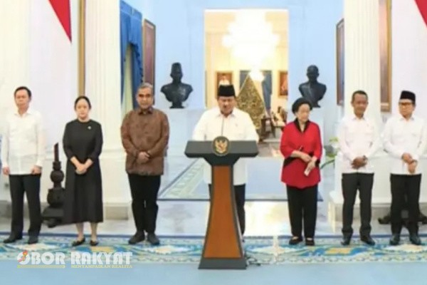 Jakarta, Obor Rakyat – Presiden Republik Indonesia Prabowo Subianto menggelar pertemuan penting di Istana Negara dengan jajaran pimpinan lembaga negara dan ketua partai politik nasional.