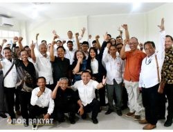 26 Wartawan Lulus UKW Angkatan 20 di Unitomo Surabaya