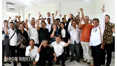 26 Wartawan Lulus UKW Angkatan 20 di Unitomo Surabaya