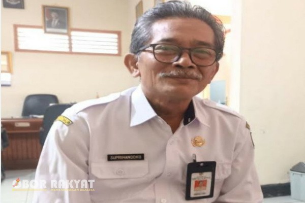 Jember, Obor Rakyat – Kepala Dinas Lingkungan Hidup (DLH) Kabupaten Jember, Suprihandoko, mengajak insan media untuk bersama-sama menjaga nama baik Jember di tengah proses penilaian Anugerah Adipura yang masih berlangsung hingga Desember 2025 mendatang. Ia menekankan bahwa kebersihan bukan hanya urusan teknis, tetapi juga bagian dari keimanan sebagaimana diajarkan dalam Islam sejak usia dini.