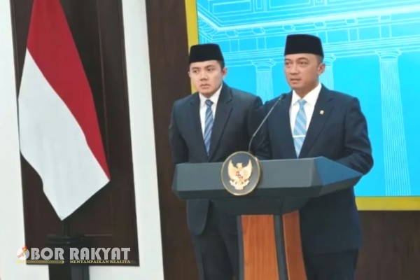Jakarta, Obor Rakyat — Presiden Prabowo Subianto resmi melakukan perombakan besar-besaran di Kabinet Merah Putih dalam pelantikan di Istana Negara hari ini, Senin (8/9/2025).