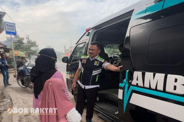 Surabaya, Obor Rakyat – Peringatan Hari Olahraga Nasional (Haornas) ke-42 tahun 2025 berlangsung khidmat di Mapolda Jawa Timur pada Selasa (9/9/2025).