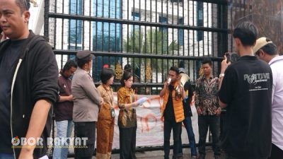 Puluhan Anak Muda Simalungun Tuntut Kejati Sumut Copot Kajari dan Kasi Pidsus Terkait Dugaan Korupsi Irigasi Senilai Rp 1,2 Miliar