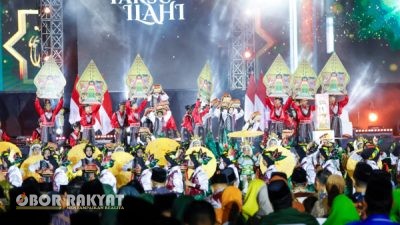 MTQ XXXI Jatim 2025 Resmi Dibuka di Jember, Dimeriahkan Pertunjukan Drone dan Dihadiri Ribuan Peserta