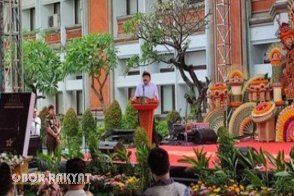 Denpasar, Obor Rakyat – Jaksa Agung ST Burhanuddin melontarkan kritik keras terhadap kinerja Asisten Pidana Khusus (Aspidsus) Kejaksaan Tinggi (Kejati) Bali yang dinilai minim penanganan perkara.