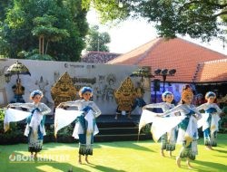 Penampilan Sanggar Tari Paswangi Warnai Pembukaan Banyuwangi Tempo Doeloe 2025