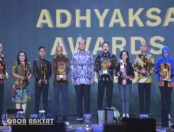 Adhyaksa Awards 2025: Enam Jaksa Teladan Raih Penghargaan dari Jaksa Agung ST Burhanuddin