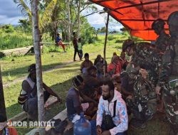 Satgas Yonif 521/DY Hadiri Rumah Duka Warga di Mamberamo Tengah, Wujud Kepedulian TNI di Tanah Papua