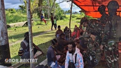 Satgas Yonif 521/DY Hadiri Rumah Duka Warga di Mamberamo Tengah, Wujud Kepedulian TNI di Tanah Papua