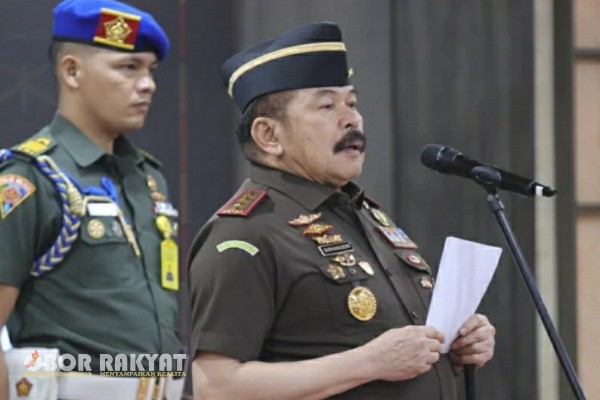 Jakarta, Obor Rakyat – Jaksa Agung ST Burhanuddin melakukan rotasi besar-besaran di internal Kejaksaan Agung (Kejagung) dengan merombak 73 pejabat, termasuk 17 Kepala Kejaksaan Tinggi (Kajati) di berbagai provinsi di Indonesia.