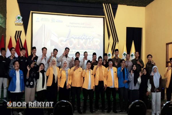 Bondowoso, Obor Rakyat – DPD Partai Golkar Kabupaten Bondowoso membuka akses seluas-luasnya bagi masyarakat untuk menyampaikan aspirasi, baik secara langsung maupun daring. Langkah ini dilakukan sebagai upaya memperkuat komunikasi antara masyarakat dan wakil rakyat, serta menjamin penyerapan aspirasi yang cepat, akurat, dan tepat sasaran.