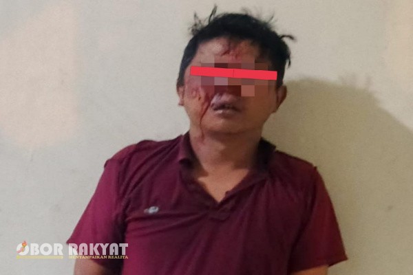 Surabaya, Obor Rakyat – Aksi pencurian kendaraan bermotor (curanmor) di kawasan Jl. Sono Kembang, Kecamatan Genteng, Surabaya, berakhir ricuh. Seorang pria berinisial DEF (32) nyaris menjadi sasaran amuk warga setelah aksinya gagal pada Sabtu (1/11/2025) sore sekitar pukul 17.30 WIB.