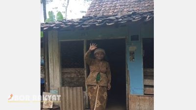 Mbah Maswa, Lansia di Bondowoso Hidup Sebatang Kara dalam Rumah Nyaris Roboh
