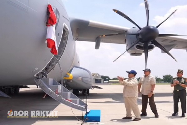 Jakarta, Obor Rakyat – Pesawat angkut terbesar milik TNI Angkatan Udara (AU), Airbus A400M Atlas, resmi mendarat di Lanud Halim Perdanakusuma, Jakarta Timur, pada Senin (3/11/2025).