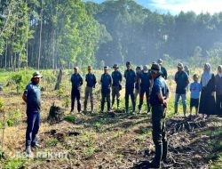 Perhutani KPH Bondowoso Ajak Siswa SMAN 2 Situbondo Tanam 1.000 Bibit Pinus, Wujudkan Generasi Peduli Lingkungan